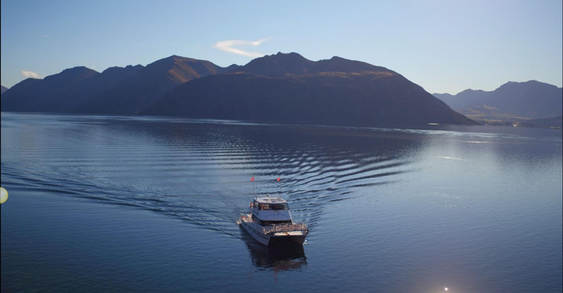 lake wanaka happy hour cruise